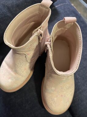 Cat & Jack   Cream Base Floral Ankle Boots